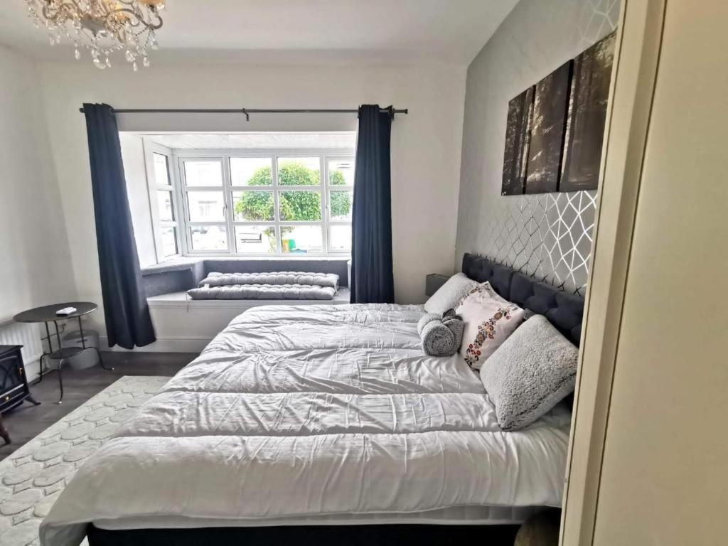 City Centre Room, Wifi, Share Facility Swansea Dış mekan fotoğraf