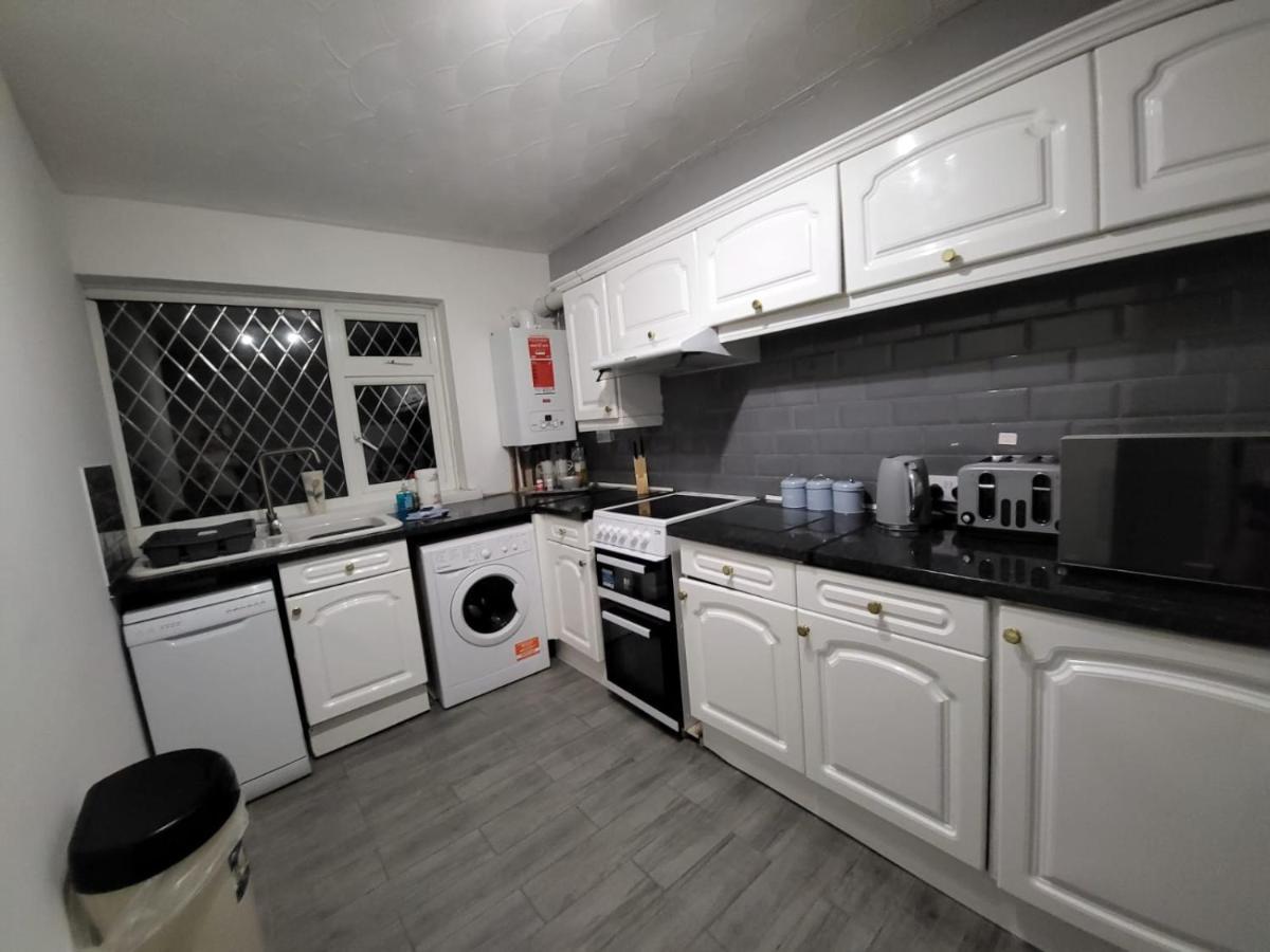 City Centre Room, Wifi, Share Facility Swansea Dış mekan fotoğraf